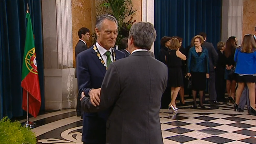 Condecoração a Aníbal Cavaco Silva