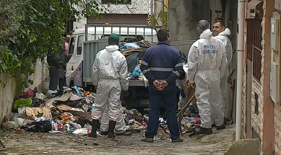Incêndio numa habitação na Cova da Moura