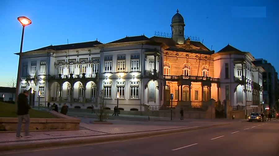 Buscas na Câmara de Gaia