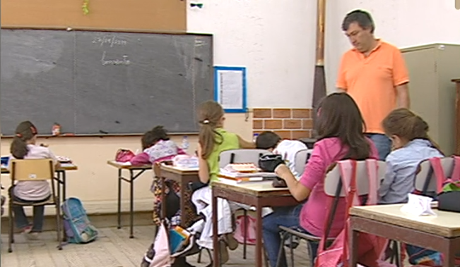 Manuais escolares gratuitos