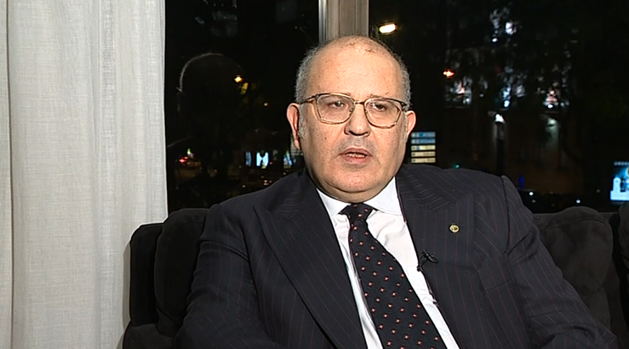 Entrevista a Nikos Xydakis