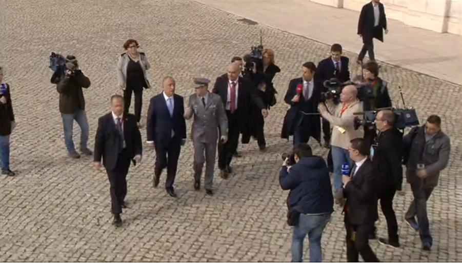 Marcelo Rebelo de Sousa quebra protocolo