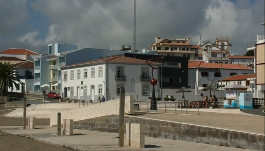 Redução de militares na Base das Lajes afeta economia