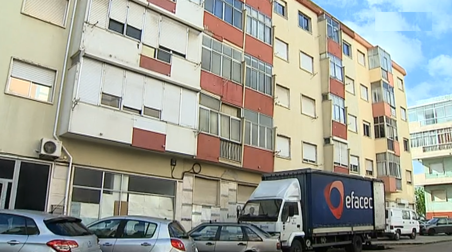 Prédio em risco de ruir