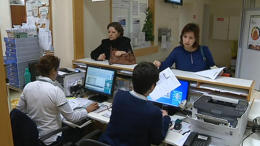 Ministro da Saúde anuncia o fim das taxas moderadoras