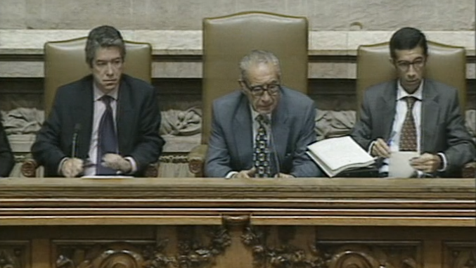 Votação relativo ao Decreto da Revisão Constitucional