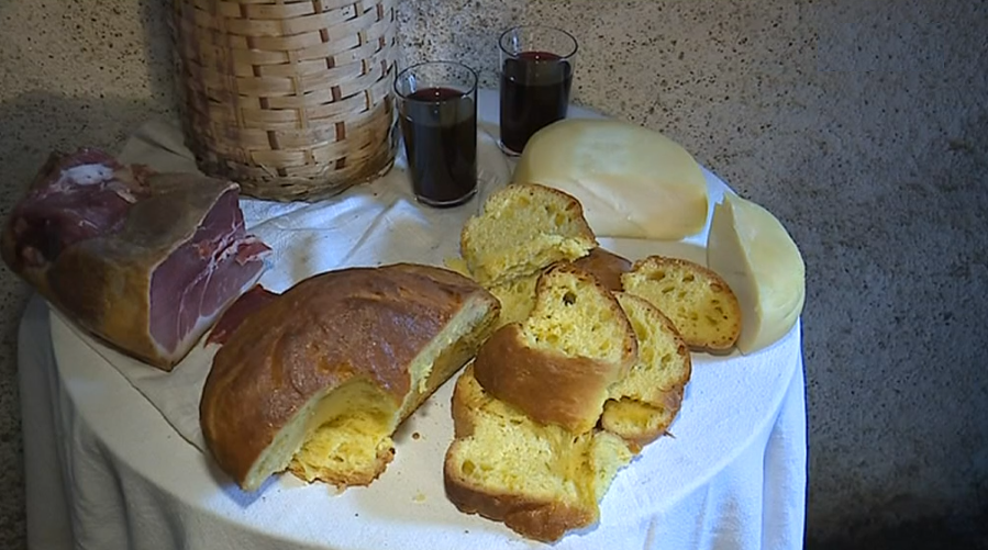 Tradição do Bolo de Azeite na Páscoa