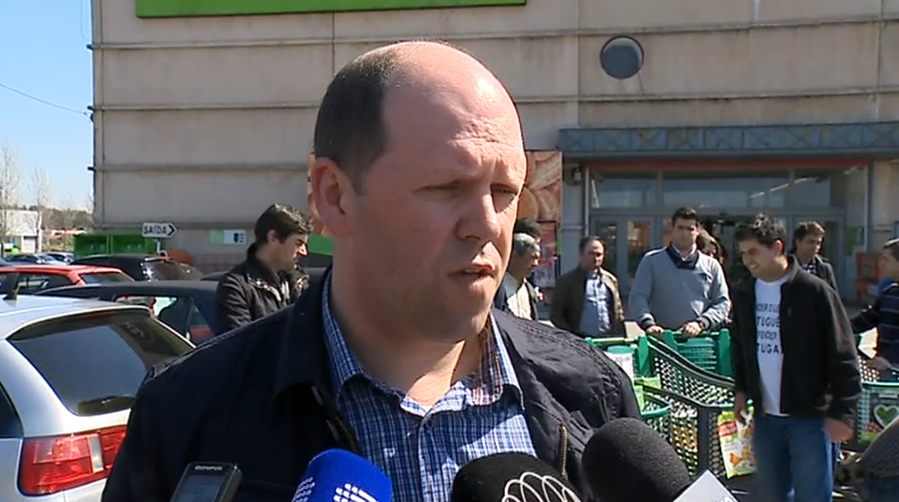 Ação de contestação dos produtores de leite em Vila do Conde