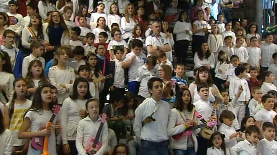 Celebração Pascal na Escola de Ponta Garça