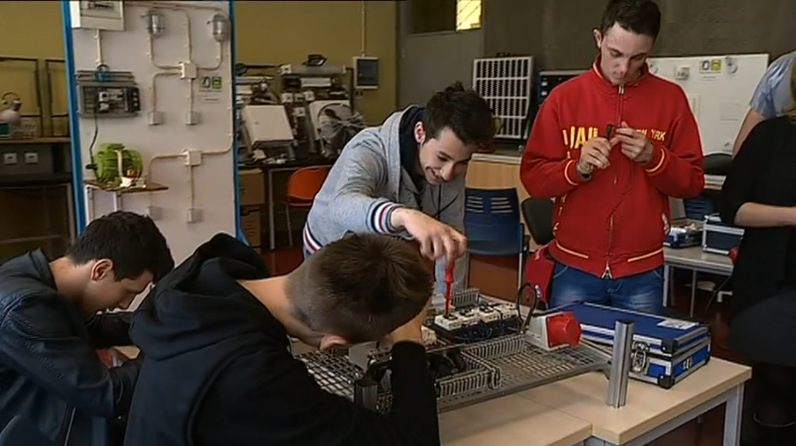 Formação profissional e relações ensino/empresas II