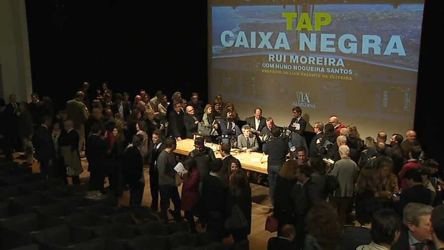 Livro sobre a polémica da TAP no Porto