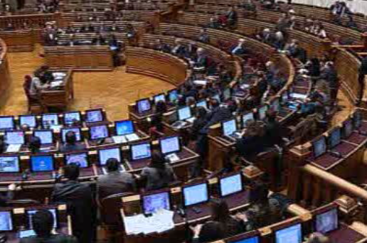 Reações ao crescimento do défice para 2015