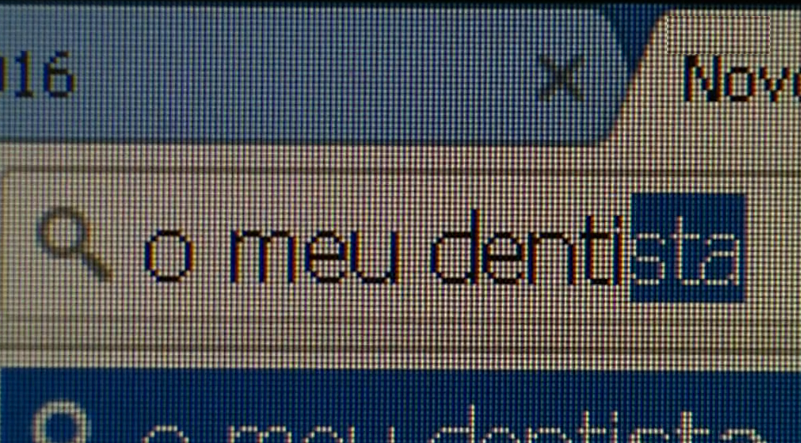 Burla com tratamento de dentes
