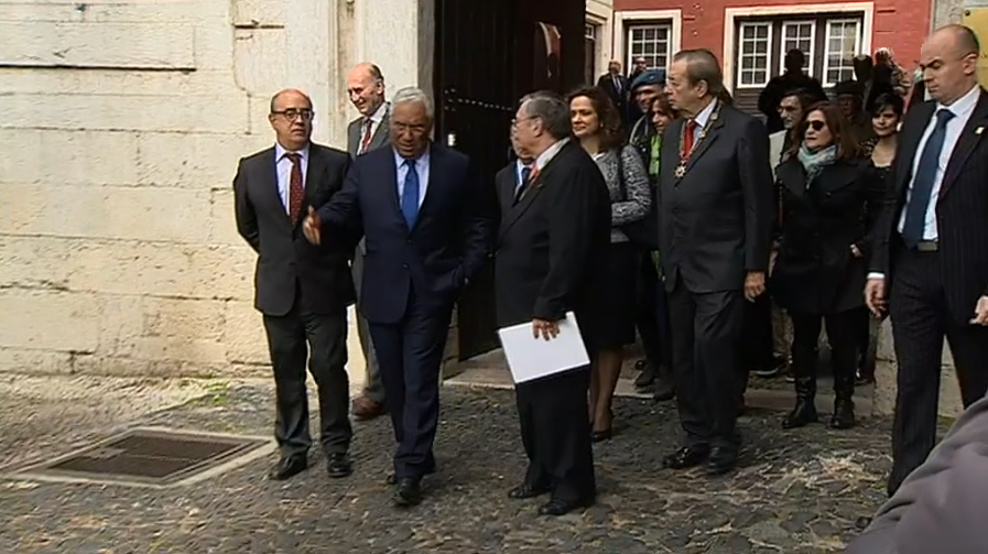 Reposição dos feriados nacionais