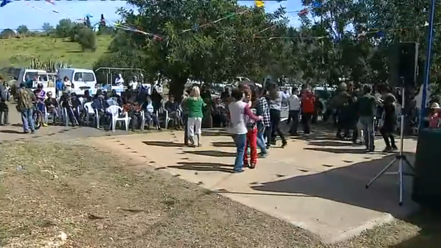 Festa tradicional na segunda Feira de Páscoa