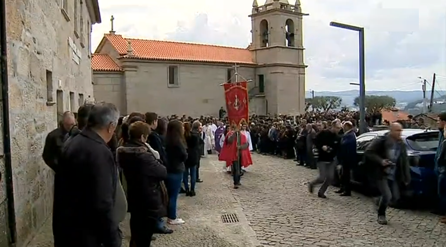 Funerais em Cinfães das vítimas do acidente em Moulins