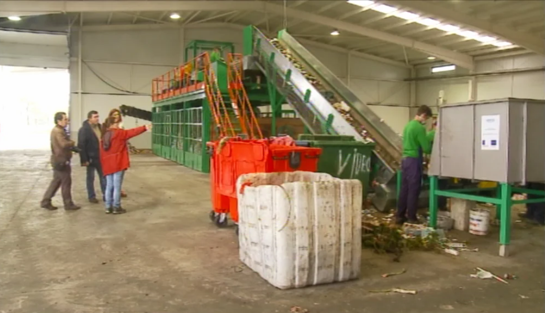 Novas linhas de triagem de processamento de resíduos na Ilha do Pico