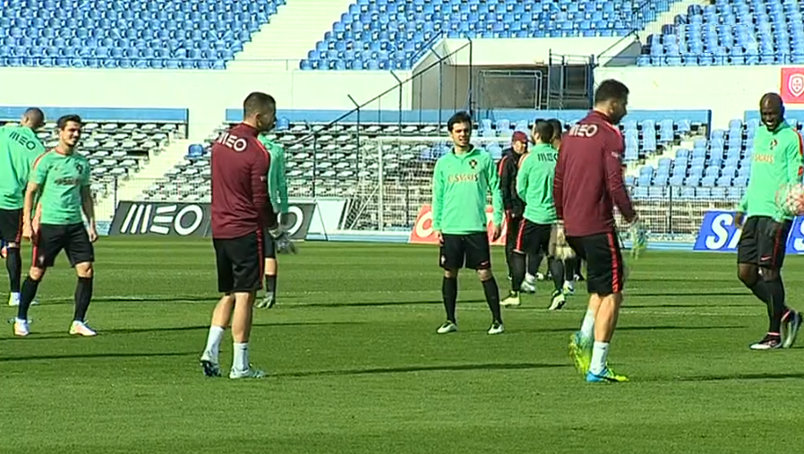 Futebol: Treino da Seleção Nacional