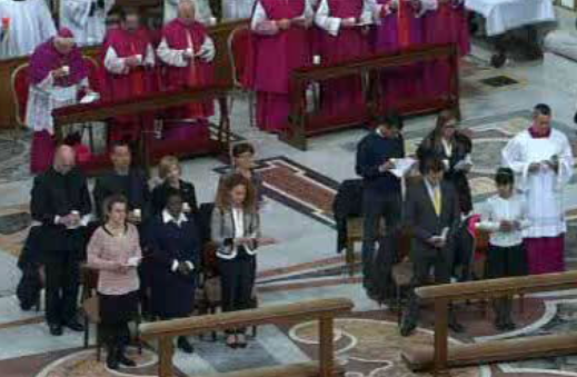 Portuguesa batizada pelo Papa Francisco