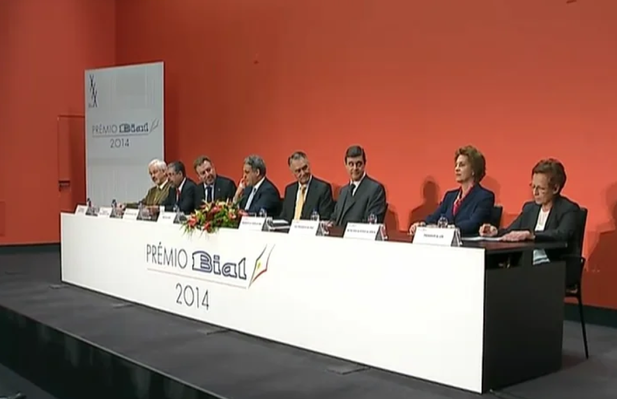 Cavaco Silva presente na entrega dos prémios Bial