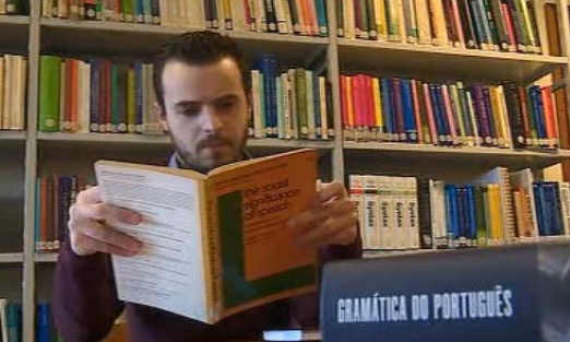 Centro de Linguística da Universidade do Porto encerra a biblioteca