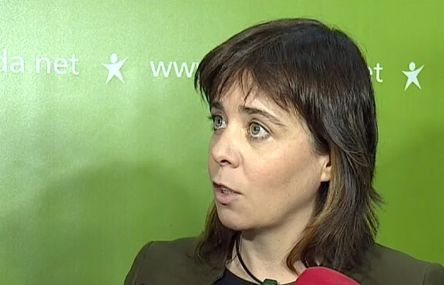 Travar as privatizações
