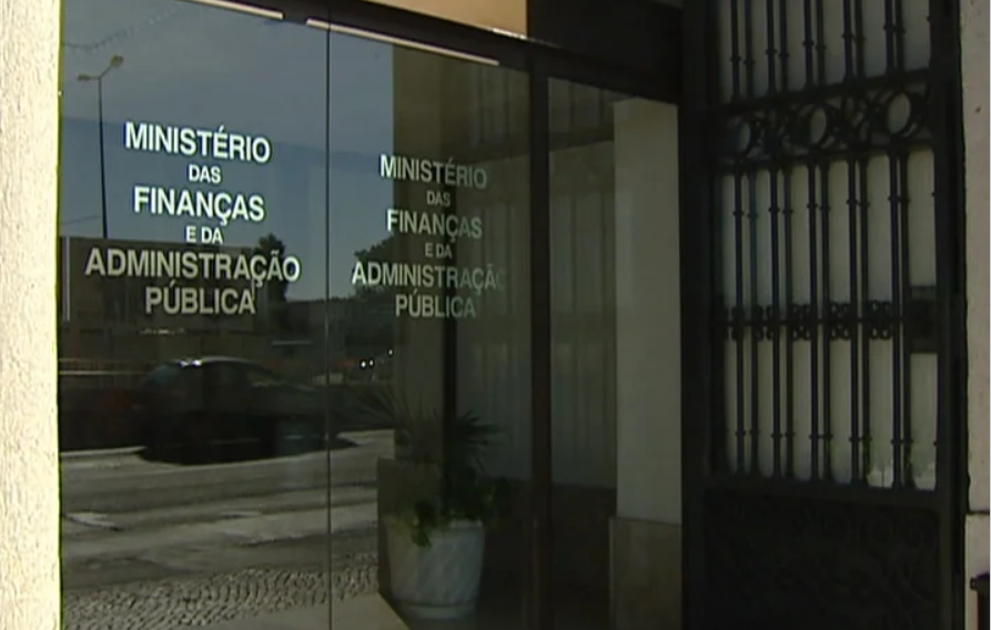 Bruxelas investiga Portugal