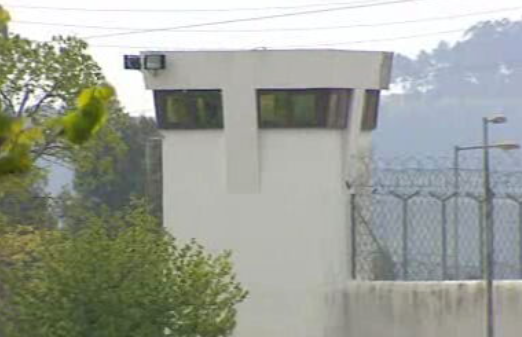 Guardas Prisionais agredidos por recluso