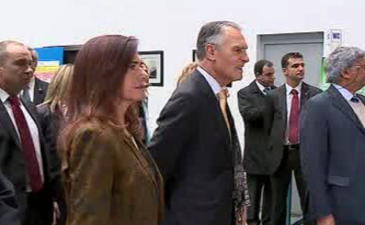 Cavaco Silva visita Laboratório de Investigação