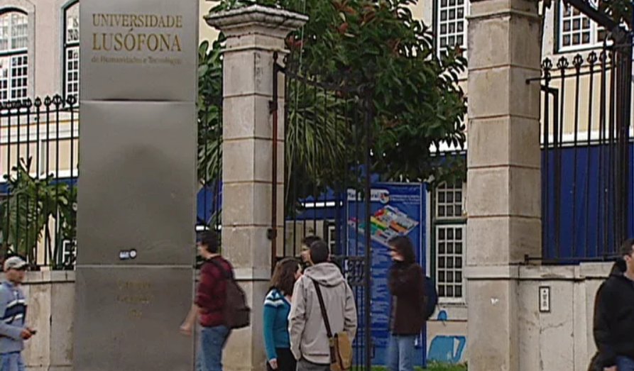 Cursos anulados da Lusófona