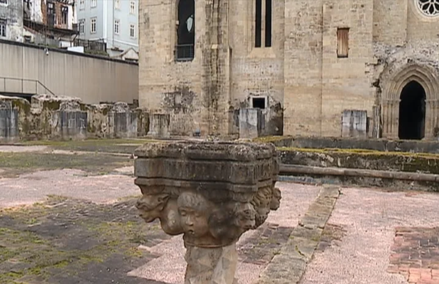 Conto “Dinis e Isabel, Um Conto de Primavera”