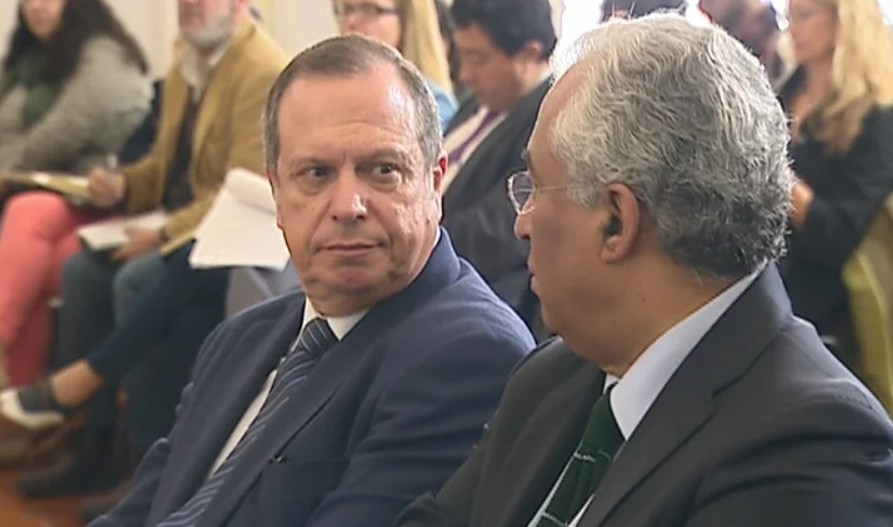Reação da oposição ao programa eleitoral do PS