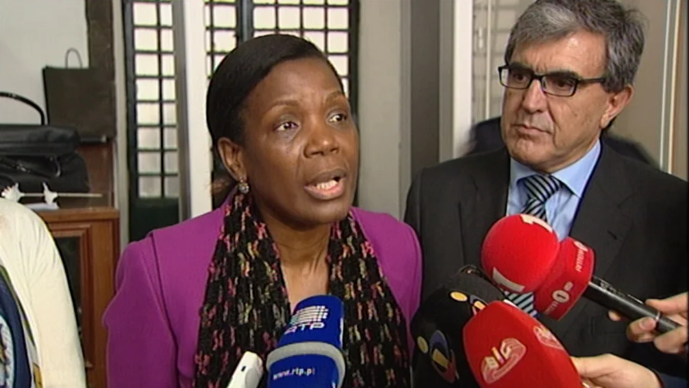 Visita de Francisca Van Dunem ao Estabelecimento Prisional de Ponta Delgada