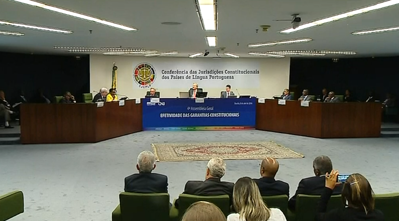 Justiça e crise política no Brasil