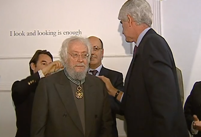 Condecoração de Júlio Pomar