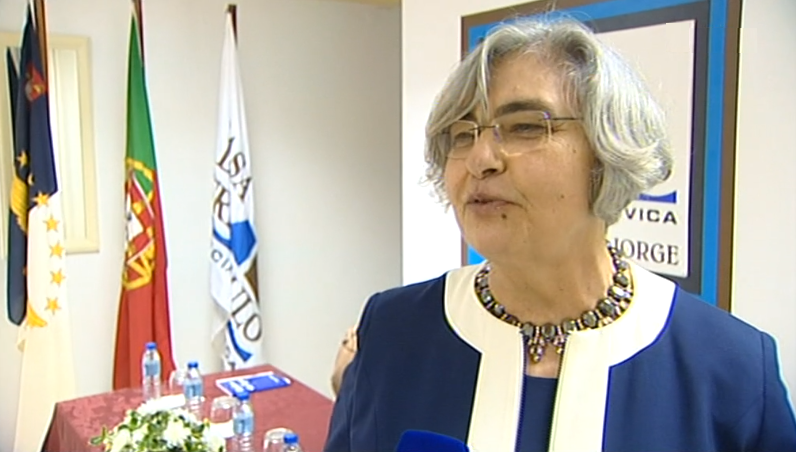 Livro “A Mulher de Água” de Conceição Maciel