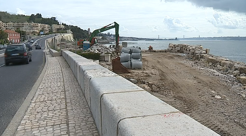 Defesa do ambiente suspende obra camarária