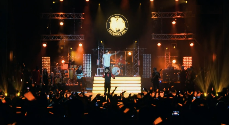 “Expensive Soul” em Pen Drive