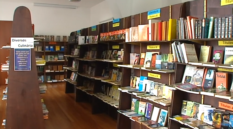 Feira do Livro Usado em São Miguel