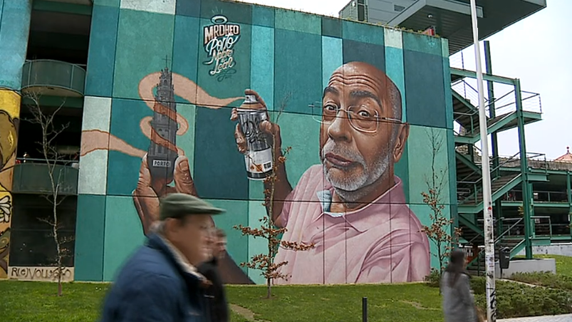 Graffiter português no Porto
