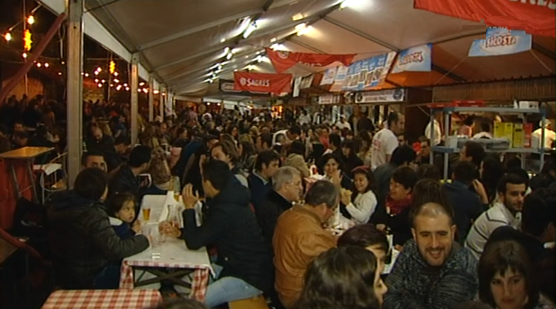 Arraial e fogo de artifício nas festas do Senhor Santo Cristo