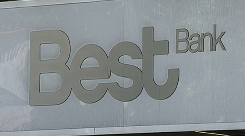 Detenção de ex-funcionária do Banco Best