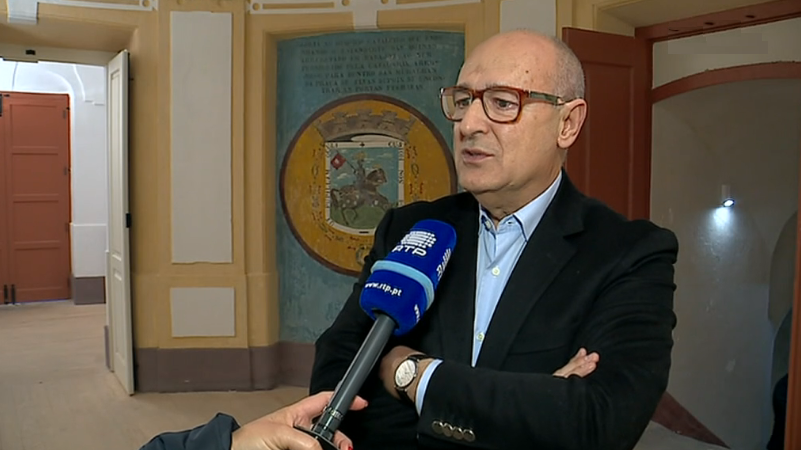 Homenagem a António Cachola