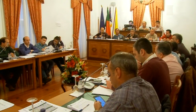 Câmara Santa Cruz pede empréstimo à Banca