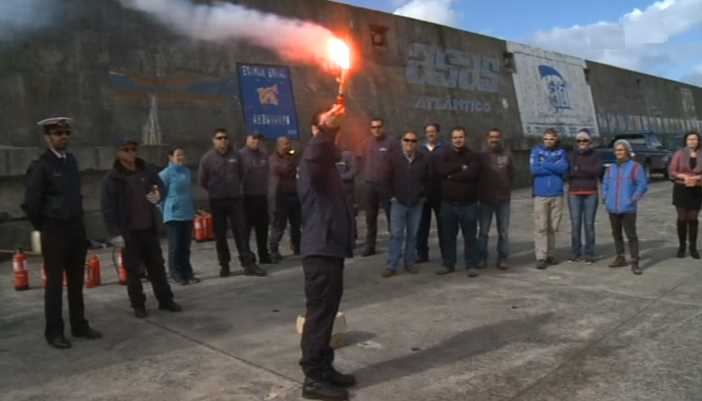 Formação sobre o uso material pirotécnico destinado à Marinha