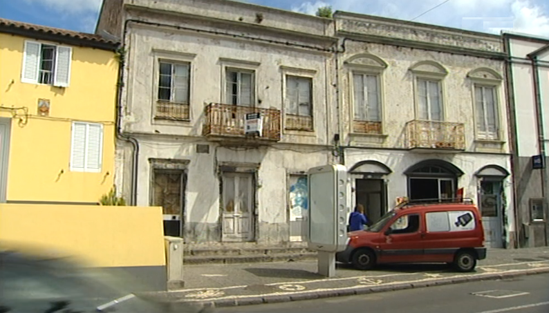 Recuperação de imóvel para projeto social na Calheta Pêro de Teive
