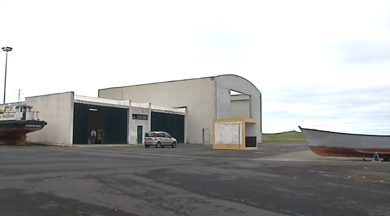 Estaleiro do porto da Praia da Vitória sem teto