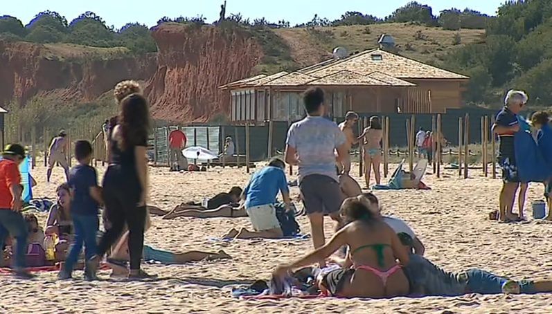 Alerta de precaução nas praias