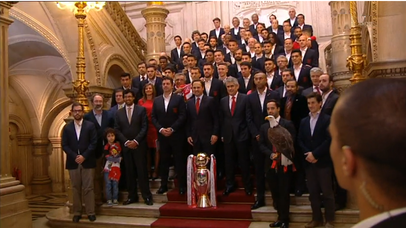 Futebol: festa do Benfica tricampeão nacional