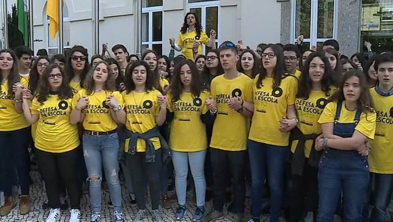 Protesto em colégio privado de Santo Tirso